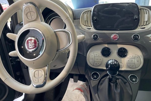 FIAT 500 DOLCEVITA HYBRID ESSENCE-ELECTRIQUE TOP
