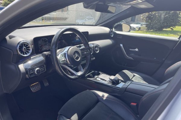 Mercedes A 180 D PACK AMG