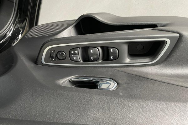 NISSAN MICRA 999Cm3 Essence