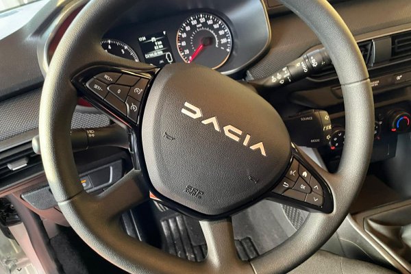 DACIA SANDERO SANDERO